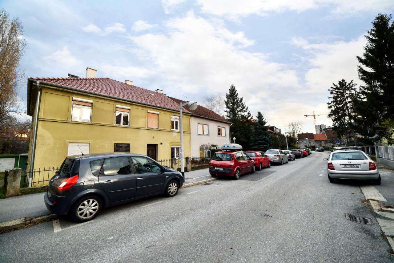 Block Apartment Maks Zagreb Exteriör bild