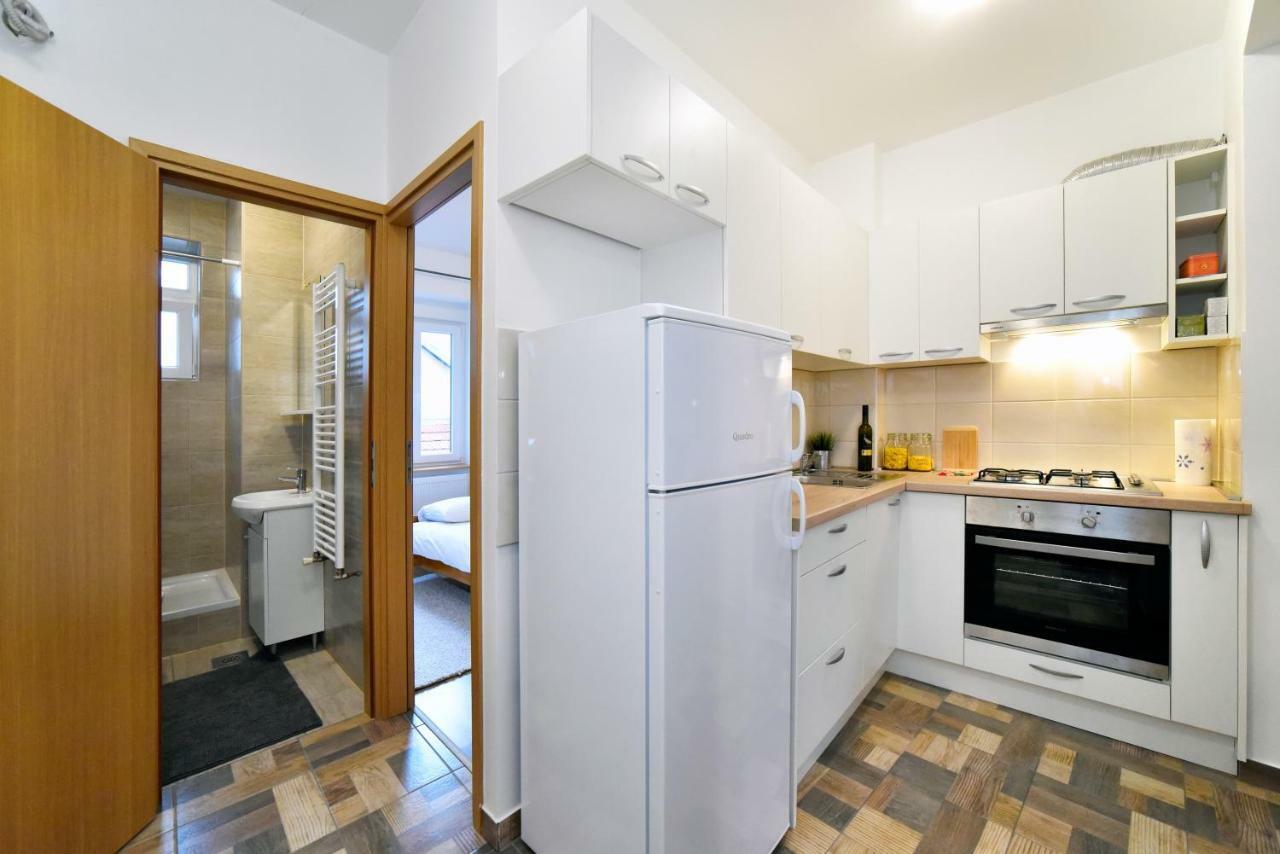Block Apartment Maks Zagreb Exteriör bild