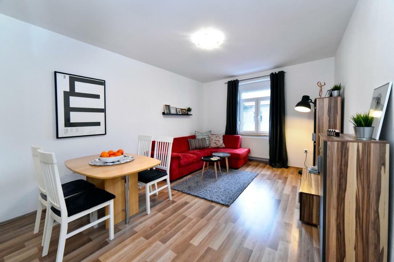 Block Apartment Maks Zagreb Exteriör bild